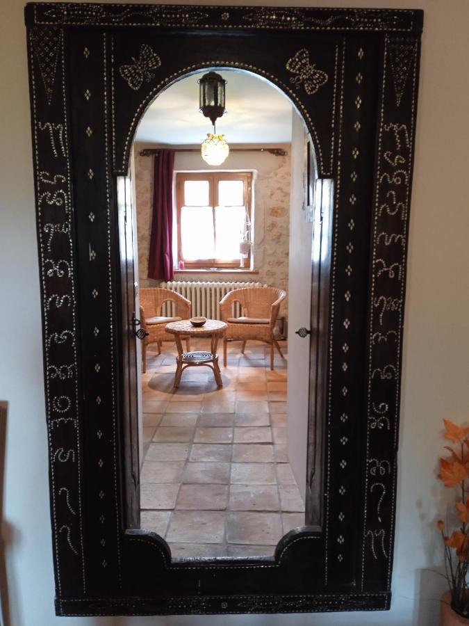 Chez Karine Bed & Breakfast Ceyzerieu Екстериор снимка