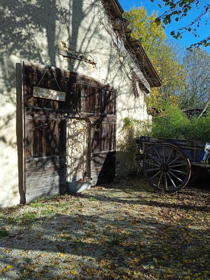 Chez Karine Bed & Breakfast Ceyzerieu Екстериор снимка