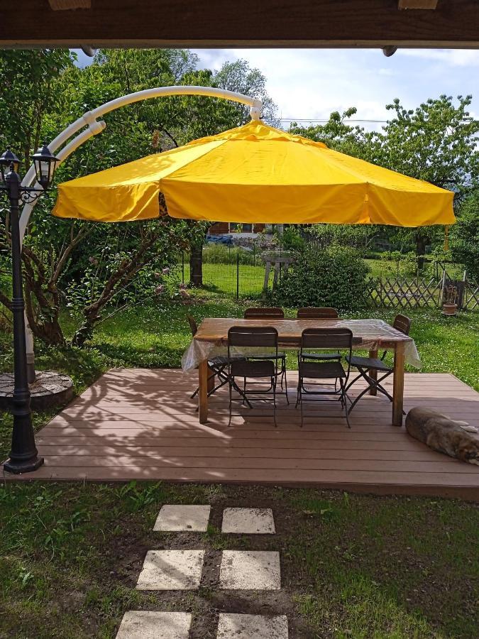 Chez Karine Bed & Breakfast Ceyzerieu Екстериор снимка