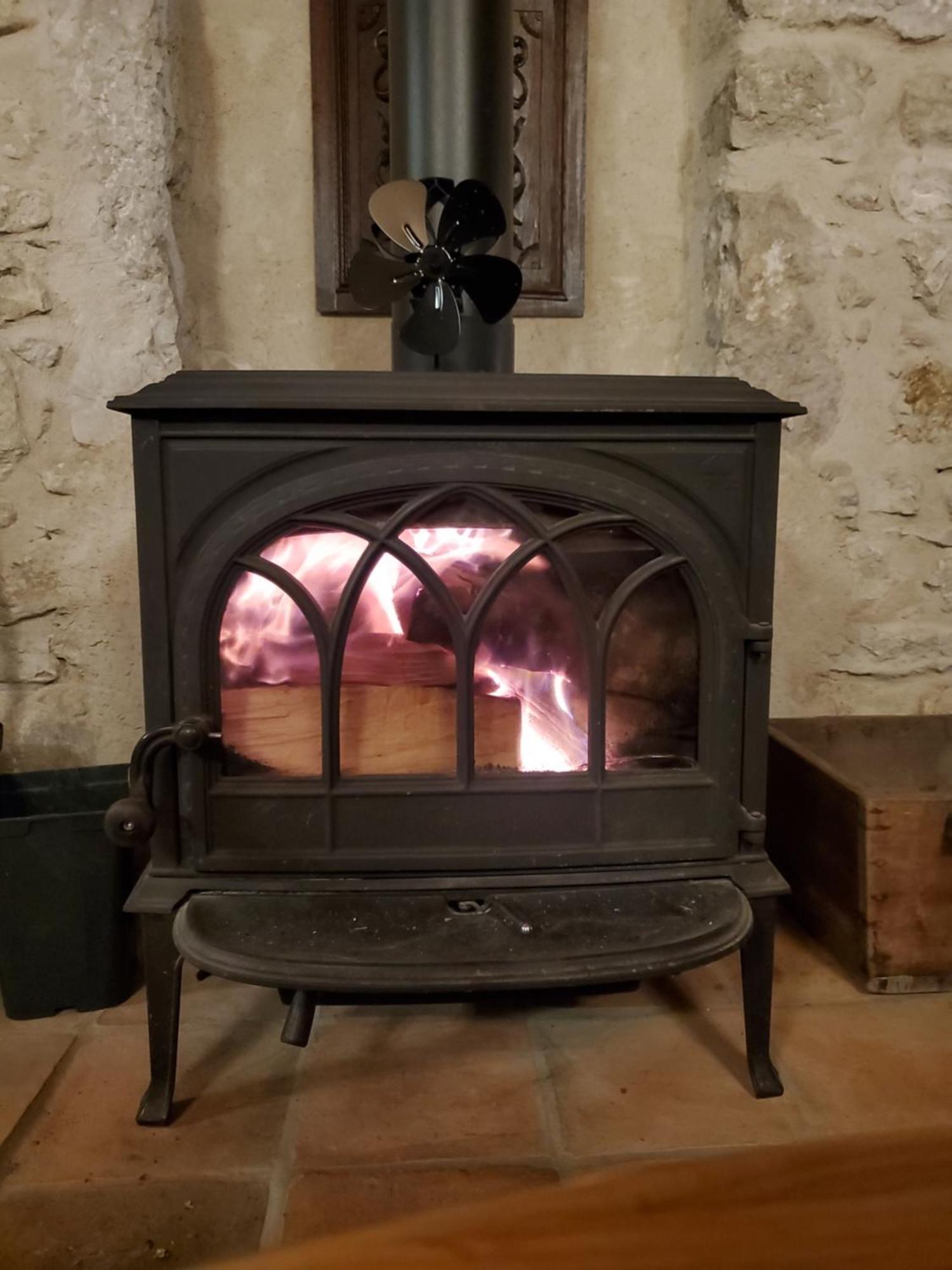 Chez Karine Bed & Breakfast Ceyzerieu Екстериор снимка